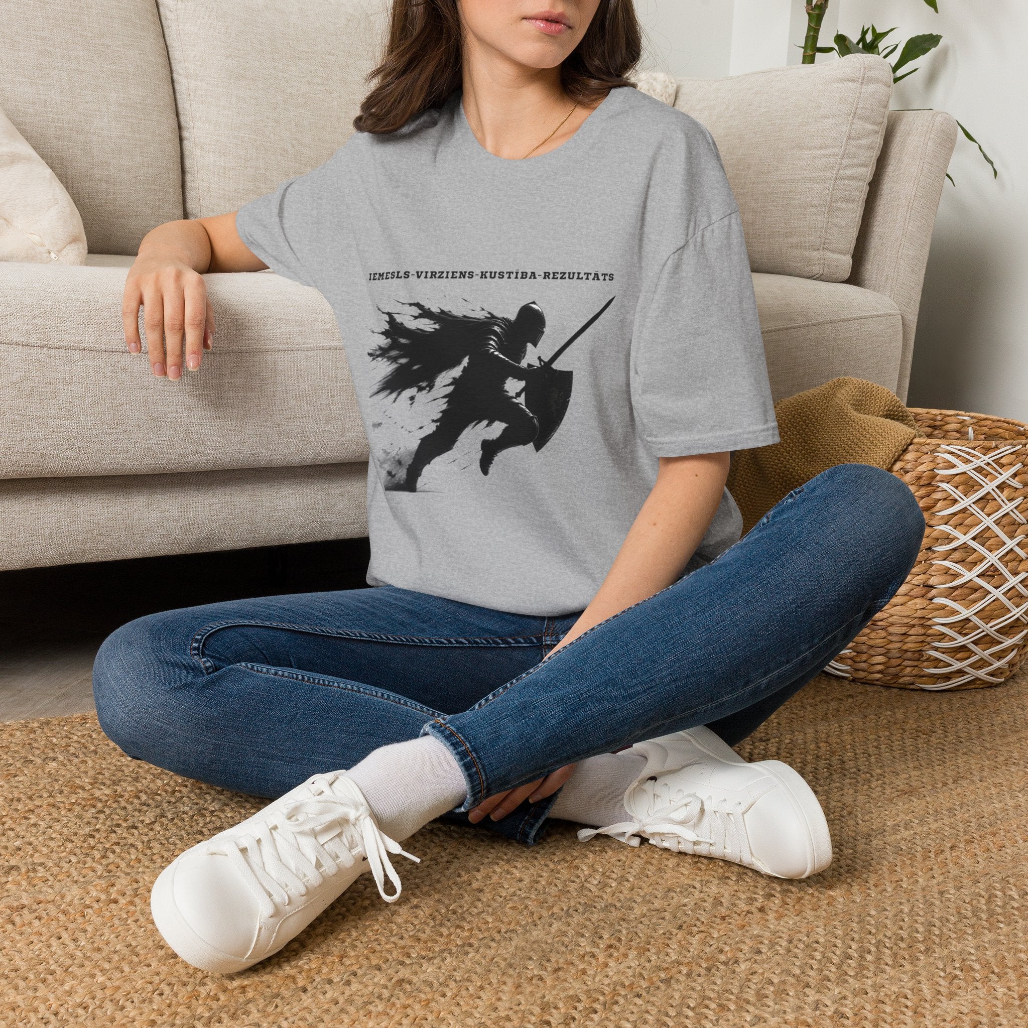 Samurai Silhouette T-Shirt — 'Iemesls‑Virziens‑Kustība‑Rezultāts' Inspirational Graphic Tee